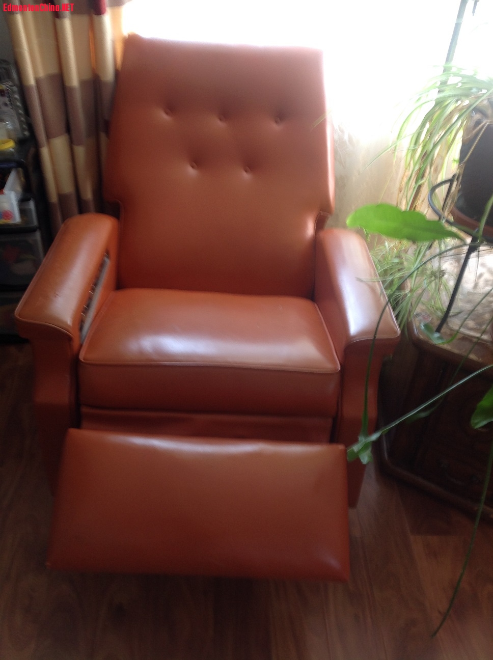 1 person sofa-2.jpg