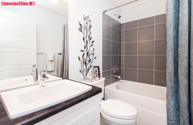 pacesetter-homes-graydon-hill-affirmed-main-bath.jpg