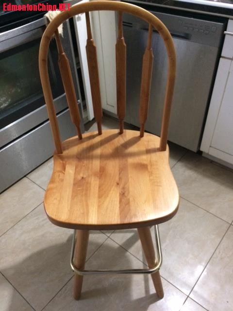 bar stool.JPG