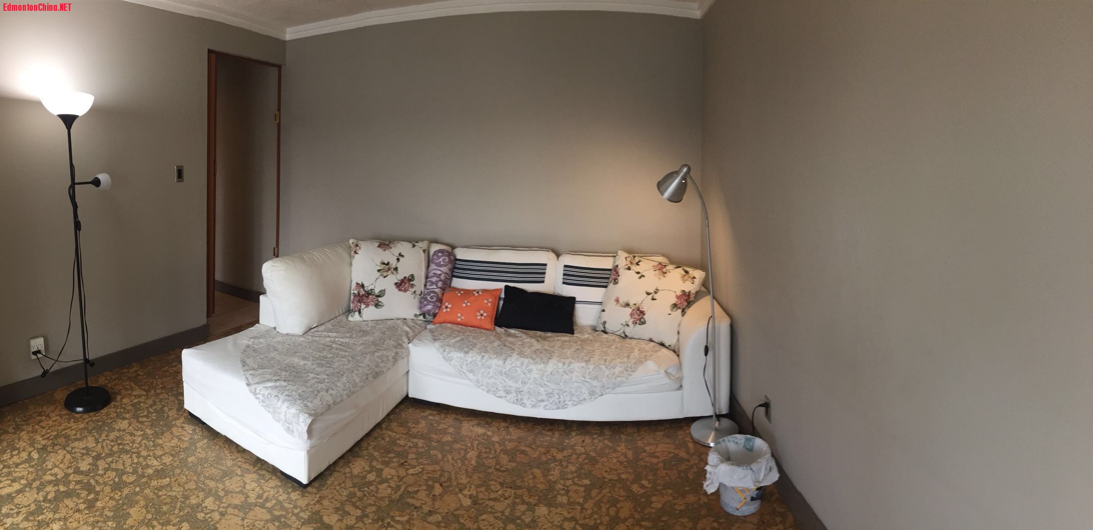 Room 2.jpg