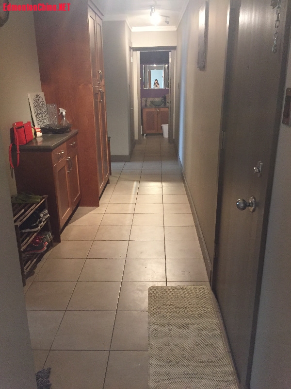 Hallway.JPG