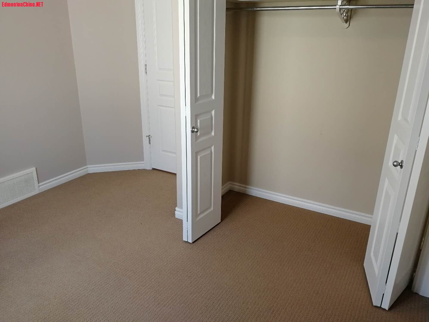 S room 2.jpg