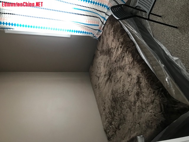 bedroom1_IMG_1198.jpg