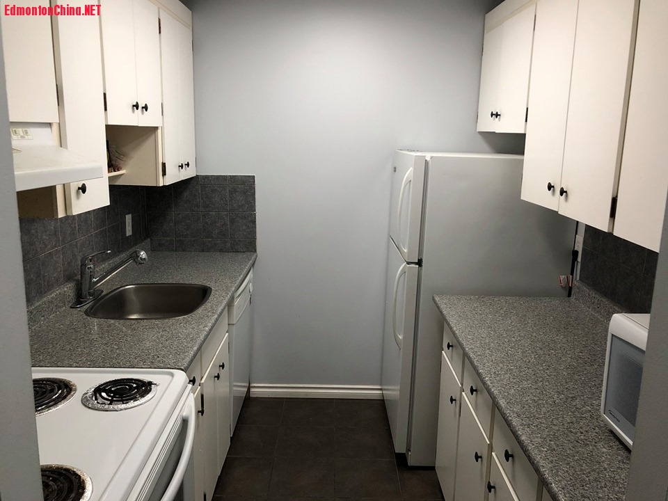 kitchen2.jpg
