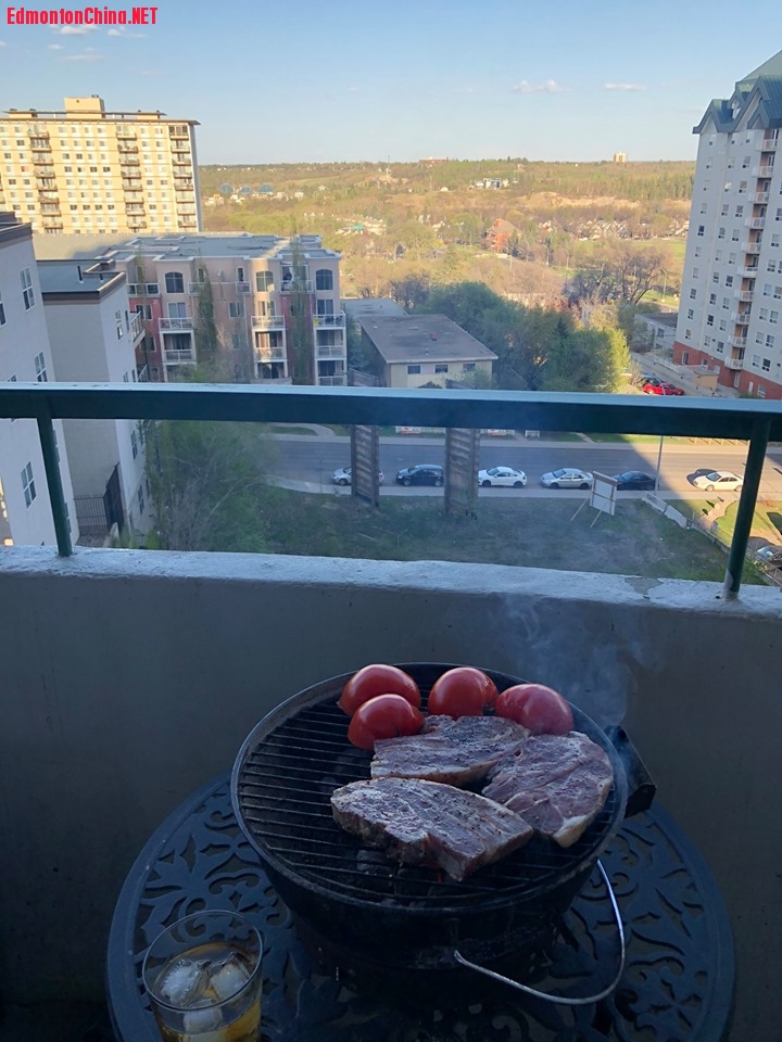 balcony2.jpg