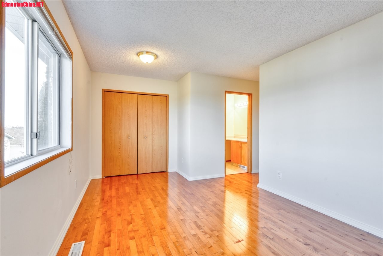 SecondBedRoom.jpg