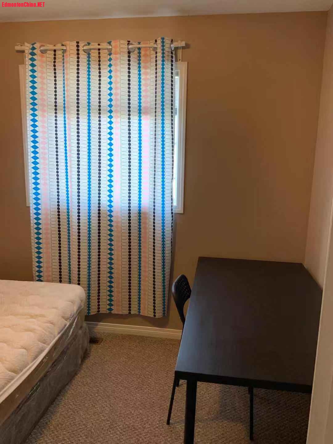 bedroom4.JPG