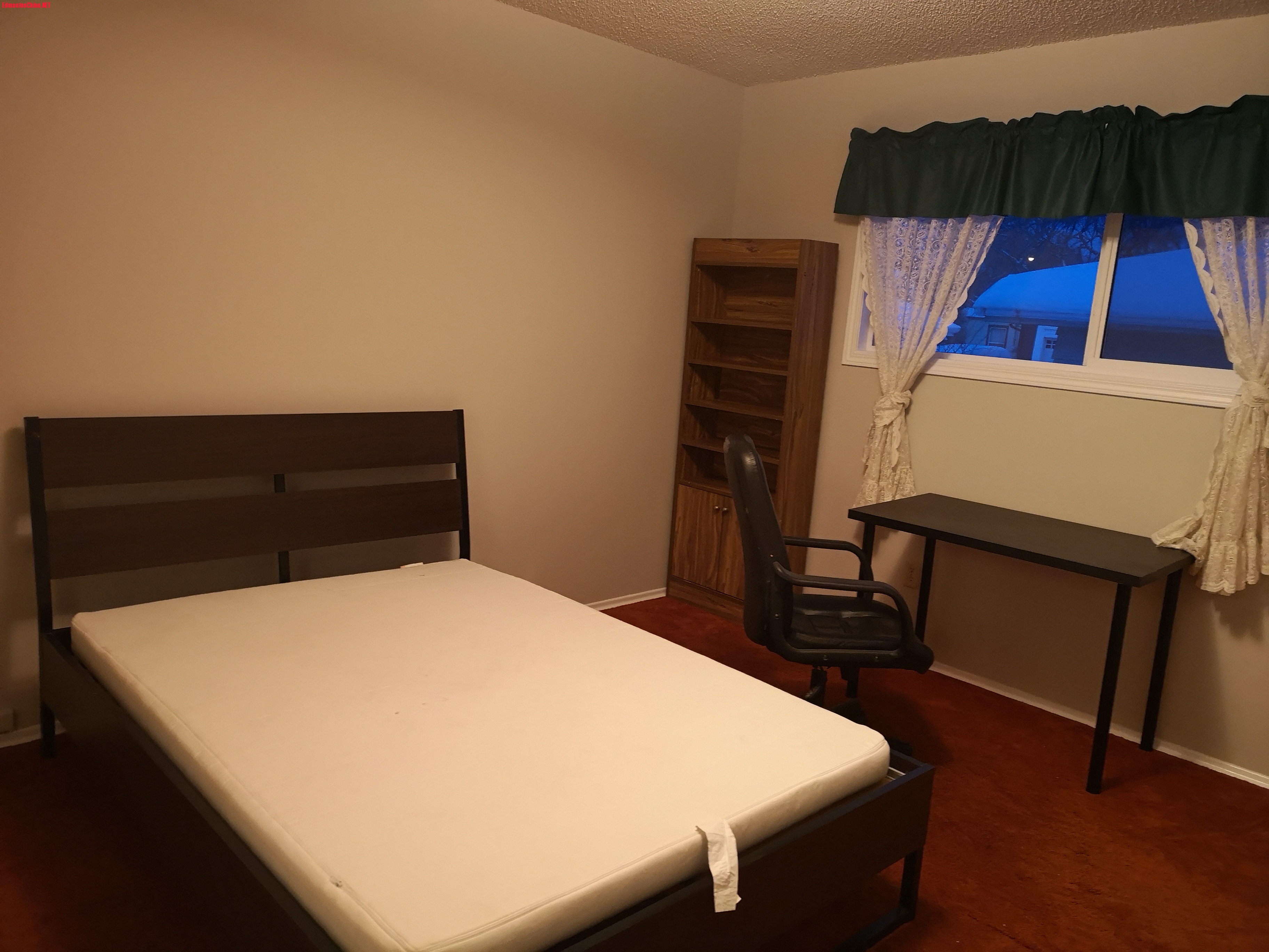 M middle room.jpg