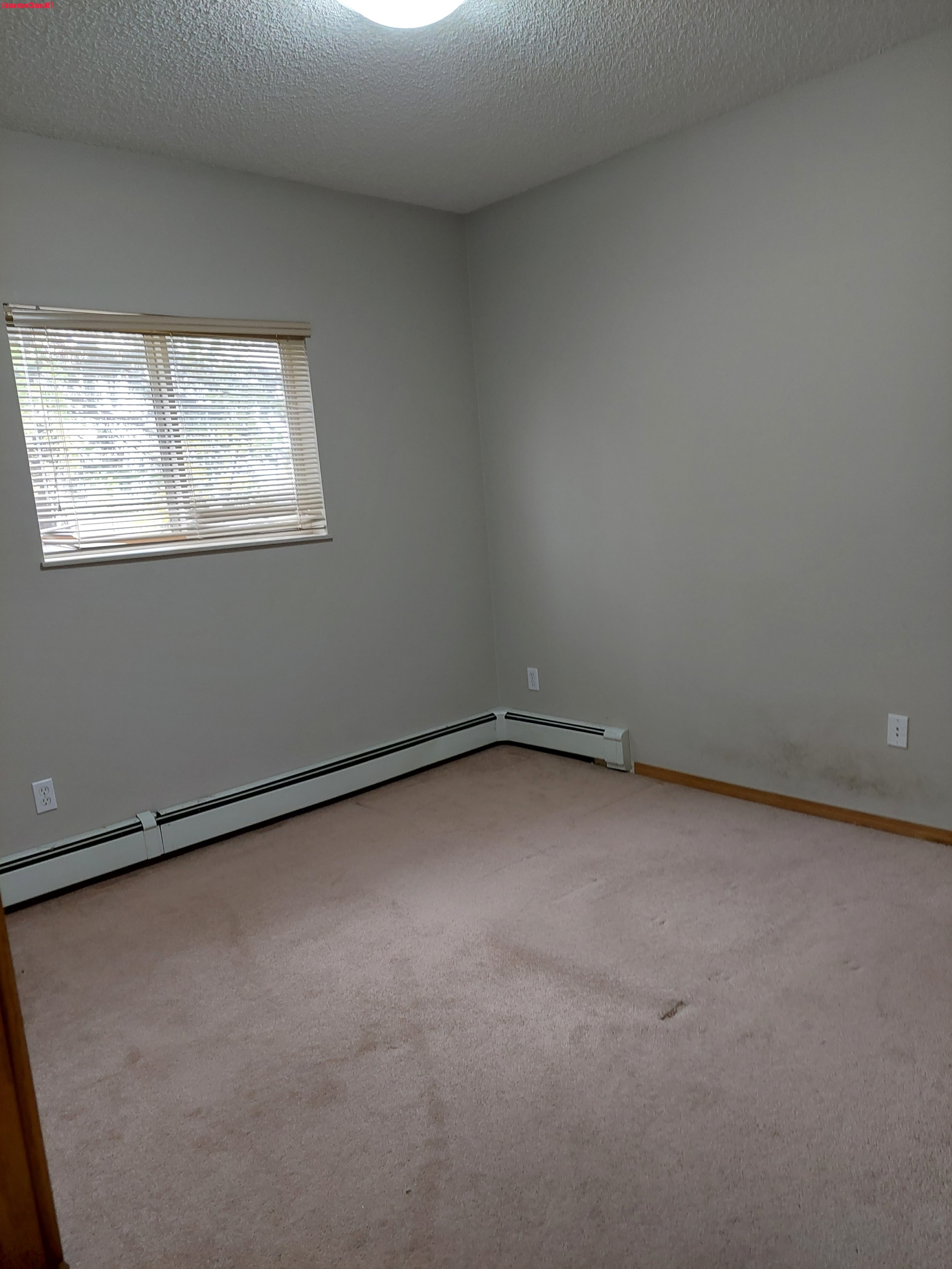 bed 1.jpg