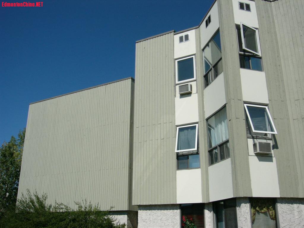 apartment-outdoor-building-1619484.jpg
