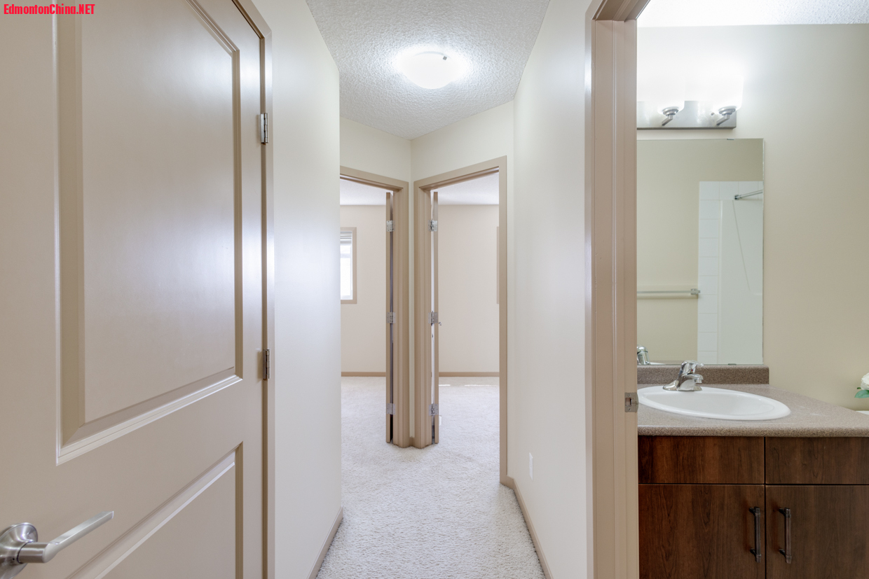Unit 44 1816 Rutherford-19.jpg